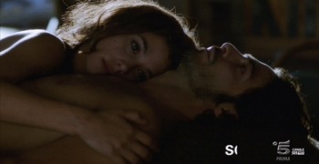 Marco Bocci e Giulia Michelini Nudi