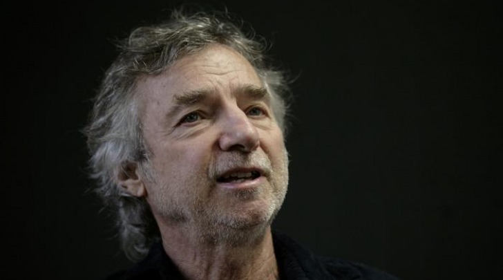 Il regista Curtis Hanson